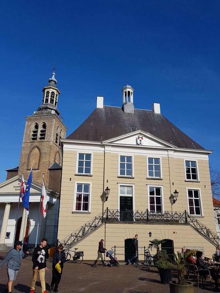 Oude Raadhuis aan de Markt Roosendaal - Martin Lamboo