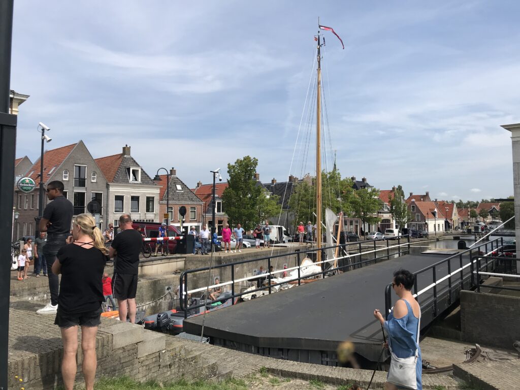 De sluis in Makkum (c) 2024 VakantielandNederland.nl